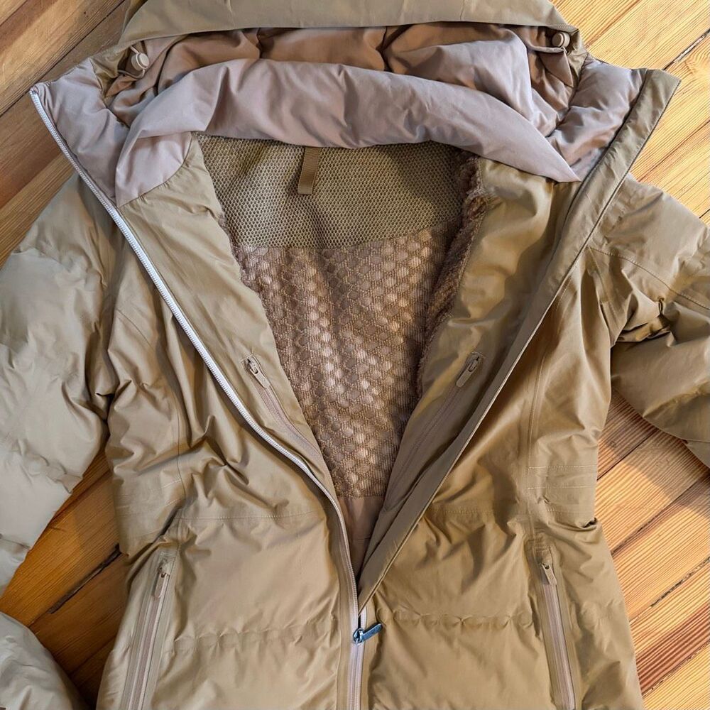 Lululemon Sleet Street Long Jacket in Bold Beige Size 8 - Picture 5 of 10